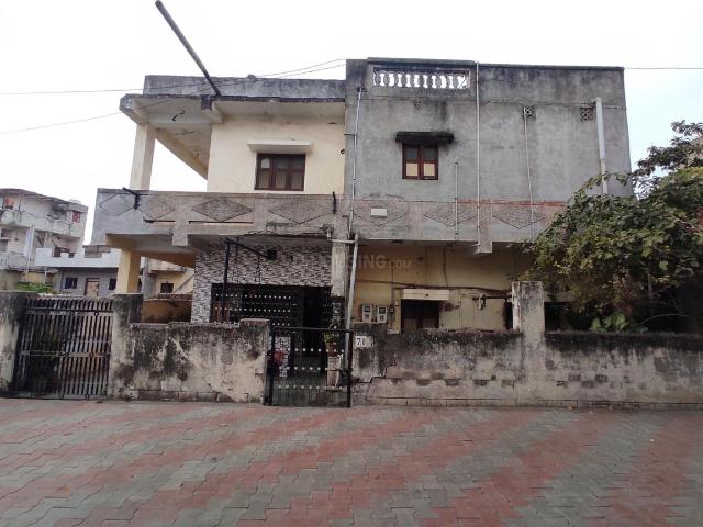 2 BHK Independent House in Amraiwadi for resale South East. The reference number is 6097069
