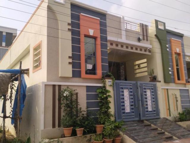 2 BHK Independent House in Ashok Reddy Colony for resale Hyderabad. The reference number is 15740901