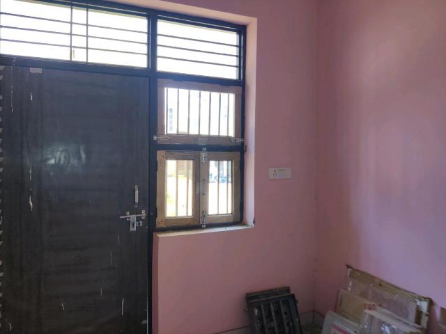 2 BHK Independent House in Bamheta Village for resale Ghaziabad. The reference number is 15736386