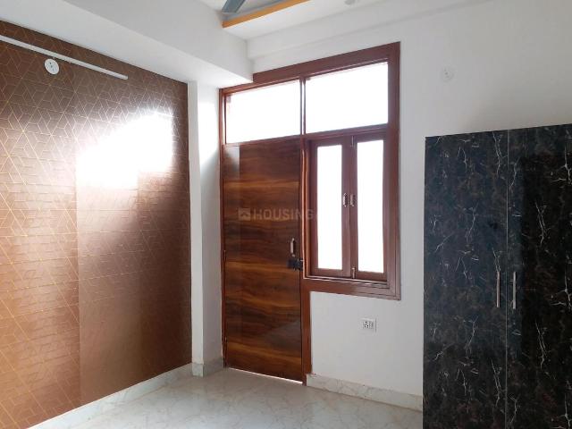 2 BHK Independent Builder Floor in DLF Ankur Vihar for resale Ghaziabad. The reference number is 17567386
