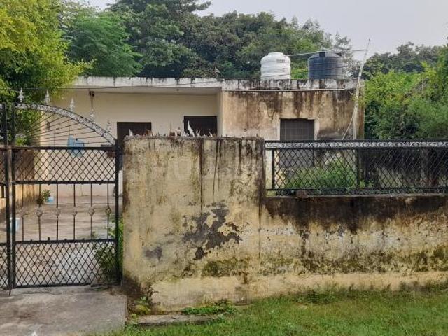 2 BHK Independent House in Gamma I for resale Greater Noida. The reference number is 20051548
