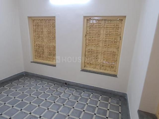 2 BHK Independent House in Gariahat for rent Kolkata. The reference number is 7839994