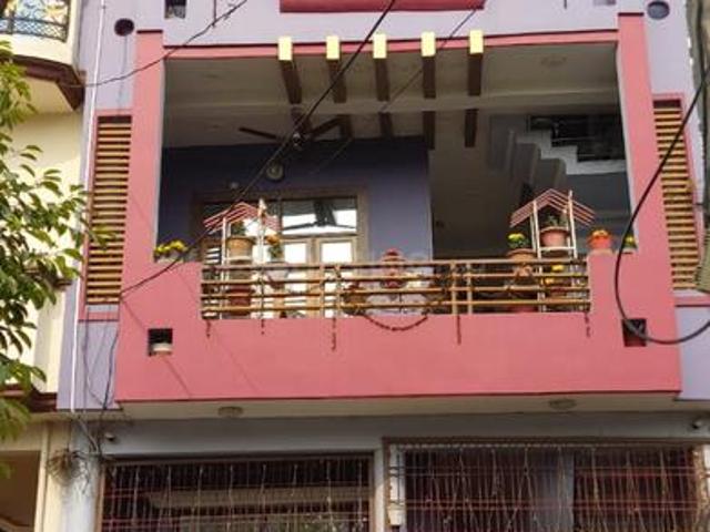 2 BHK Independent House in Gomti Nagar for resale Lucknow. The reference number is 16994924