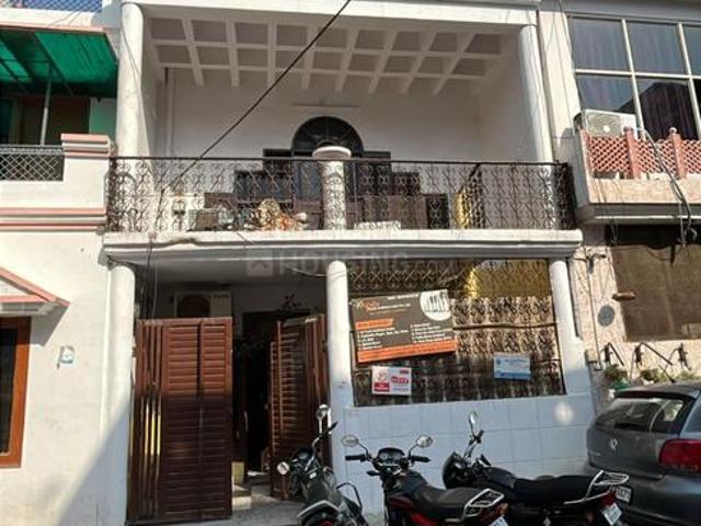 2 BHK Independent House in Gomti Nagar for resale Lucknow. The reference number is 17034638