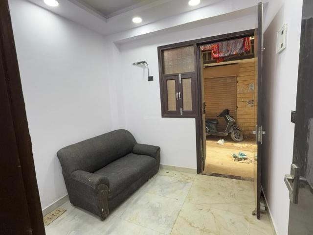 2 BHK Independent House in Govindpuri for rent New Delhi. The reference number is 20506102