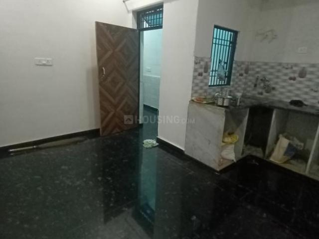 2 BHK Independent House in Idgah Colony for rent Agra. The reference number is 15215678