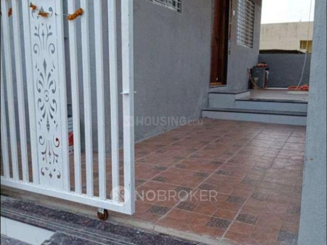 2 BHK Independent House in Jule for rent Solapur. The reference number is 20404732