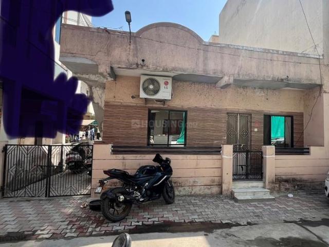 2 BHK Independent House in Karelibagh for resale Vadodara. The reference number is 20191221