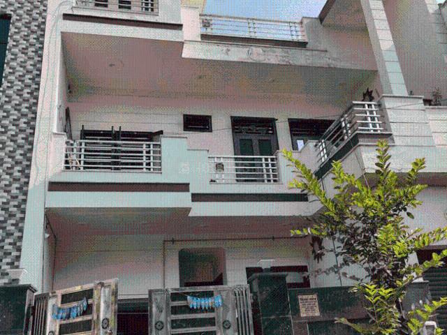 2 BHK Independent House in Lohamandi for rent Agra. The reference number is 12201802