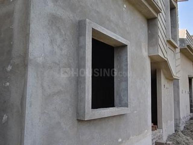 2 BHK Independent House in Madhyamgram for resale Kolkata. The reference number is 19576083