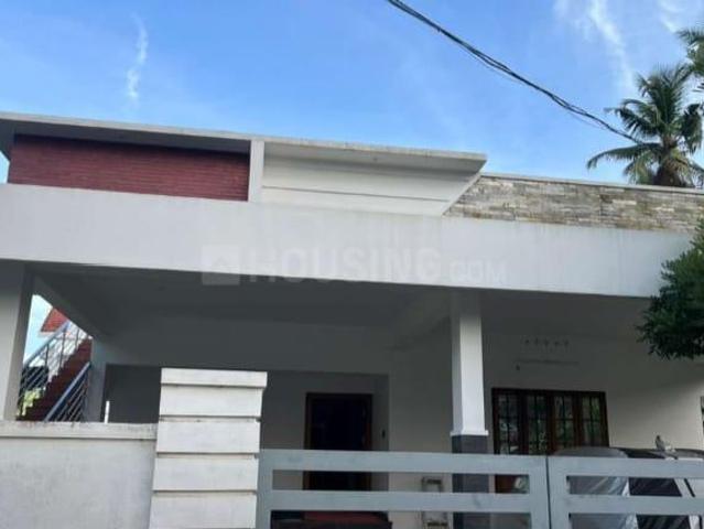 2 BHK Independent House in Maradu for rent Kochi. The reference number is 20738339