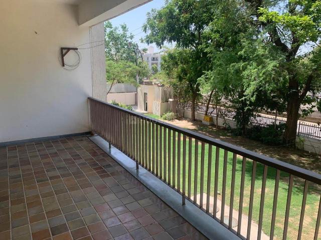 2 BHK Independent House in Naranpura for rent Ahmedabad. The reference number is 20527170
