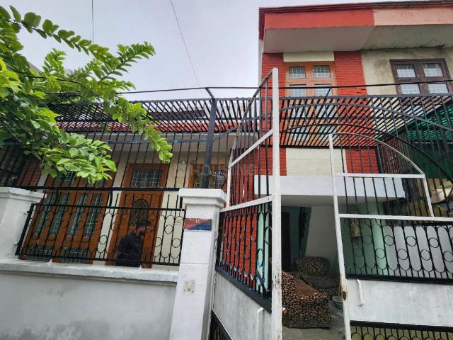 2 BHK Independent House in Omicron II for resale Greater Noida. The reference number is 20235399