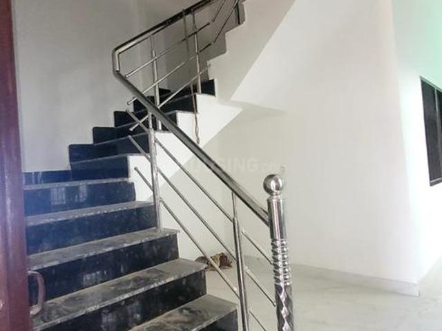 2 BHK Independent House in Paharia for resale Varanasi. The reference number is 19746942