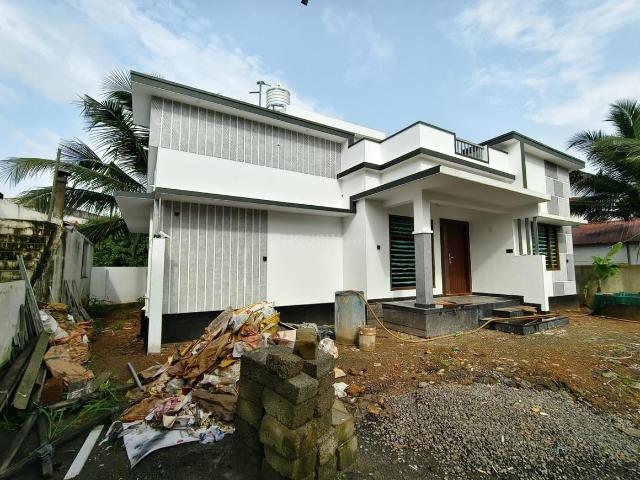 2 BHK Independent House in Pallikkara for resale Kochi. The reference number is 20712640