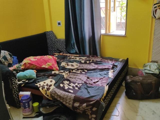 2 BHK Independent House in Patuli for rent Kolkata. The reference number is 20396534