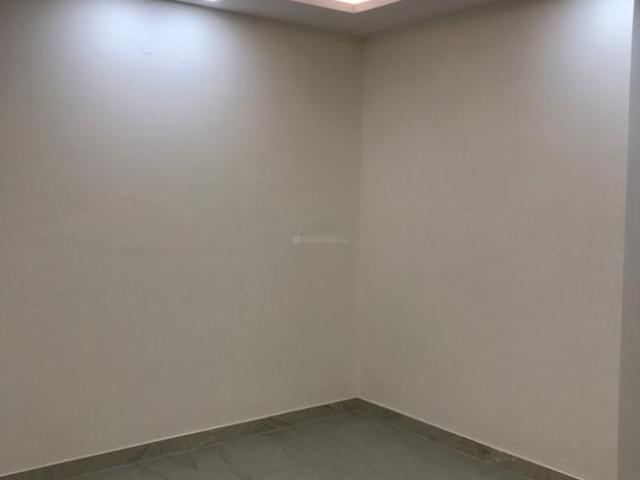 2 BHK Independent House in Patel Nagar for resale Delhi Central. The reference number is 6978965