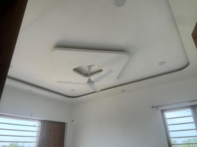 2 BHK Independent House in Rakkar Colony for rent Una. The reference number is 20632368