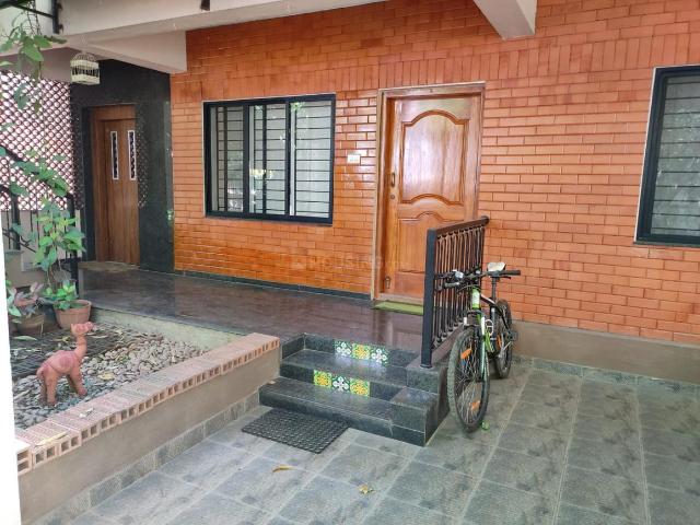 2 BHK Independent House in RT Nagar for rent Bengaluru. The reference number is 17007602