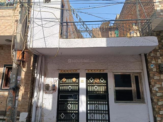 2 BHK Independent House in Sangam Vihar for resale New Delhi. The reference number is 14695315