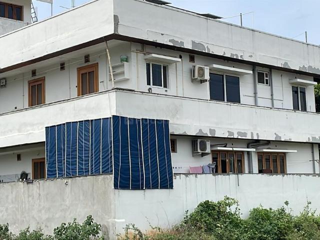 2 BHK Independent House in Sanivarapupeta for rent Eluru. The reference number is 20910678
