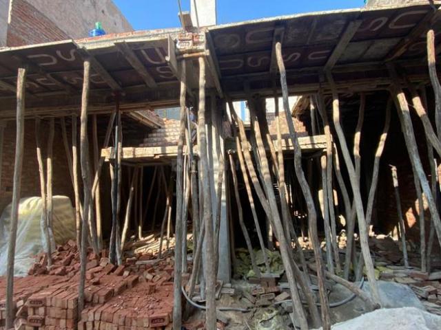2 BHK Independent House in Sector 105 for resale Gurgaon. The reference number is 19091728