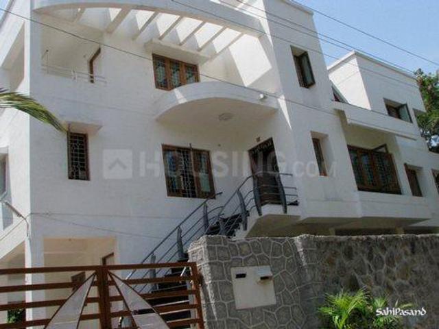 2 BHK Independent House in Sector 10A for rent Gurgaon. The reference number is 16266945