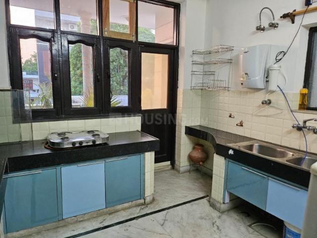 2 BHK Independent House in Sector 10A for rent Gurgaon. The reference number is 18827387