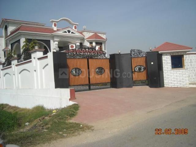 2 BHK Independent House in Sector 10A for rent Gurgaon. The reference number is 19109492