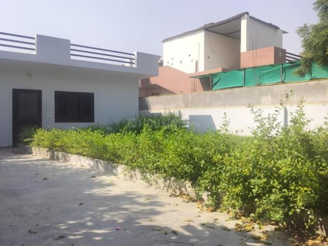 2 BHK Independent House in Sector 116 for rent Noida. The reference number is 15584769