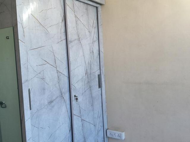 2 BHK Independent House in Sector 14 for rent Gurgaon. The reference number is 13774997