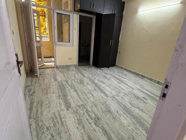 2 BHK Independent House in Sector 20 for rent Noida. The reference number is 18868020