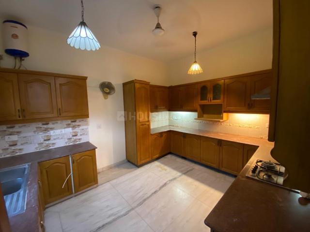 2 BHK Independent House in Sector 22 for rent Gurgaon. The reference number is 19630663
