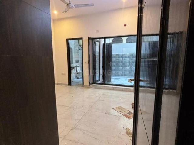 2 BHK Independent House in Sector 23 for rent Gurgaon. The reference number is 20067960