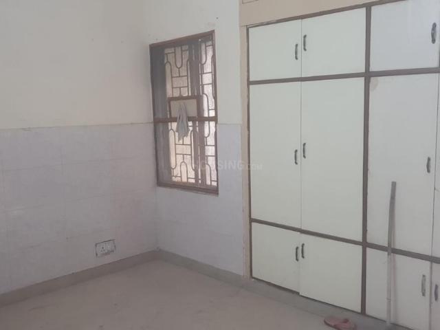2 BHK Independent House in Sector 26 for rent Noida. The reference number is 19572500