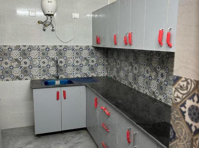 2 BHK Independent House in Sector 26 for rent Noida. The reference number is 19009236