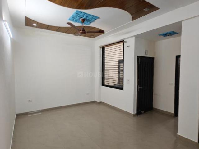 2 BHK Independent House in Sector 27 for rent Gurgaon. The reference number is 18737131