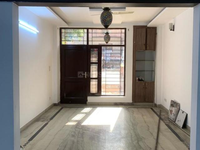 2 BHK Independent House in Sector 27 for rent Noida. The reference number is 20507097