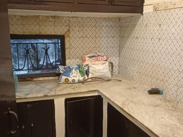 2 BHK Independent House in Sector 27 for rent Noida. The reference number is 20759121
