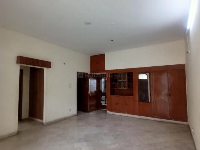 2 BHK Independent House in Sector 2 for rent Panchkula. The reference number is 12458363