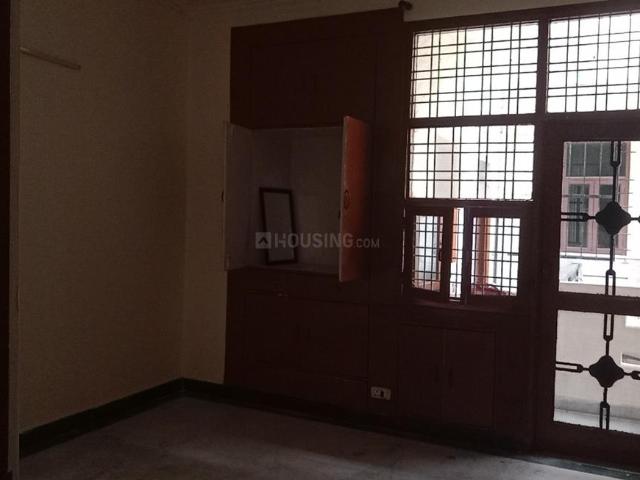 2 BHK Independent House in Sector 31 for rent Gurgaon. The reference number is 20015470
