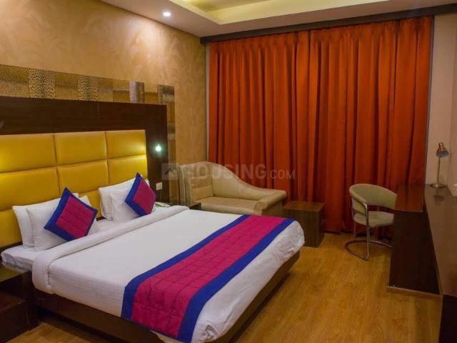 2 BHK Independent House in Sector 31 for rent Noida. The reference number is 20778134