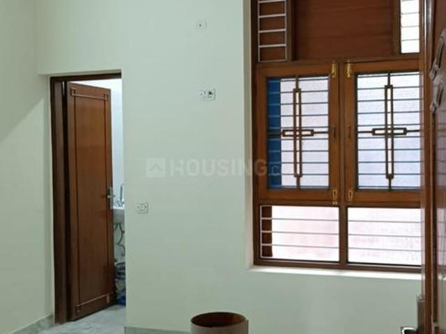 2 BHK Independent House in Sector 39 for rent Noida. The reference number is 11970394