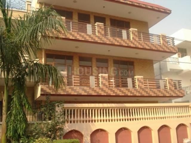 2 BHK Independent House in Sector 7 for rent Gurgaon. The reference number is 20706110