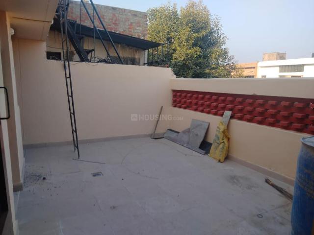 2 BHK Independent House in Sector 44 for resale Chandigarh. The reference number is 13354848