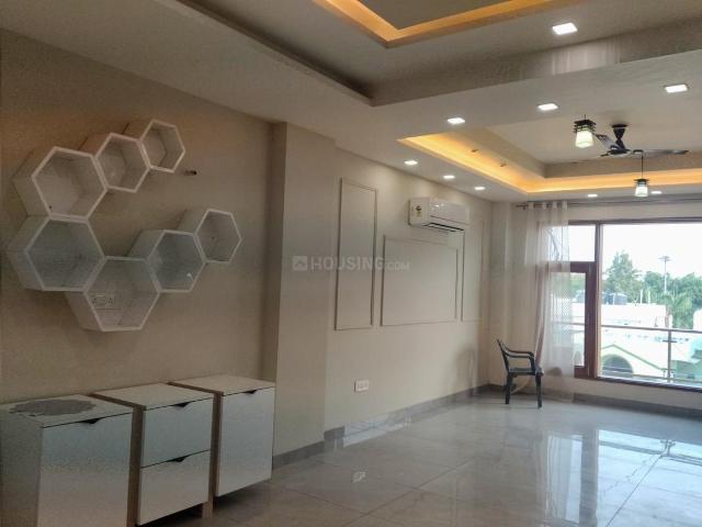2 BHK Independent House in Sector 45 for rent Noida. The reference number is 18498865