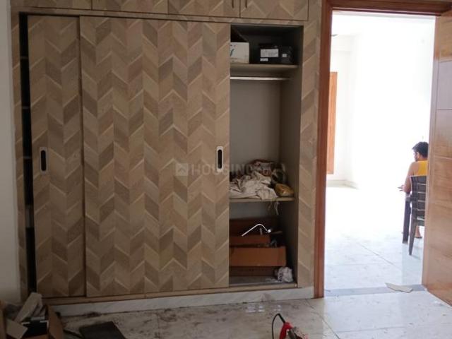 2 BHK Independent House in Sector 52 for rent Noida. The reference number is 17801255