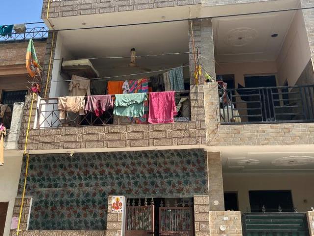2 BHK Independent House in Sector 62 for resale Faridabad. The reference number is 18393772