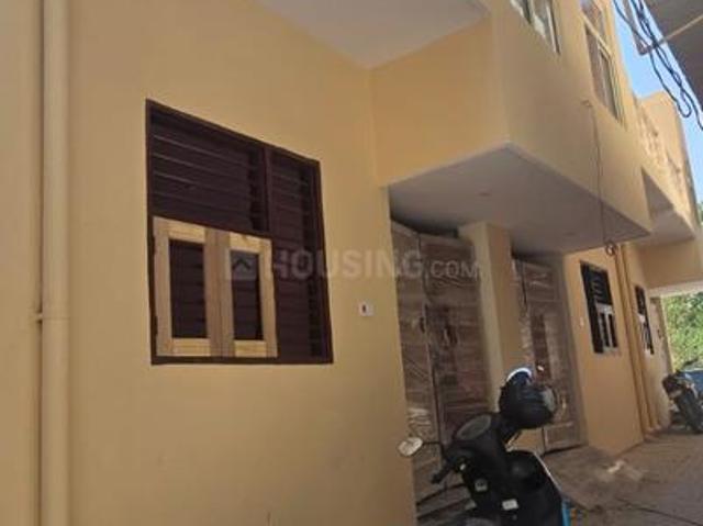 2 BHK Independent House in Sector 6 for resale Gurgaon. The reference number is 20060960