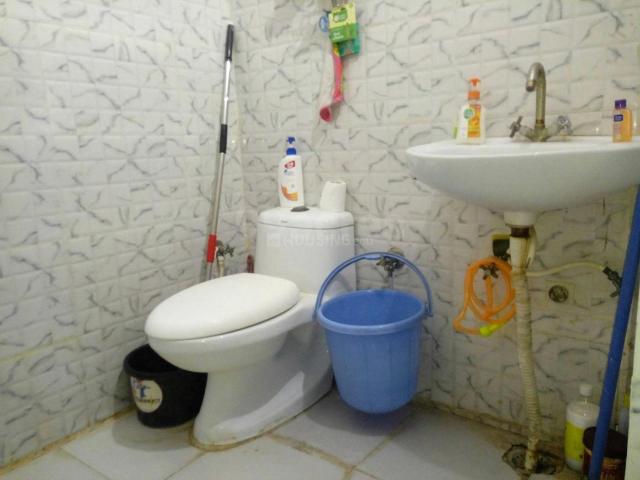 2 BHK Independent House in Sector 71 for rent Noida. The reference number is 13674527